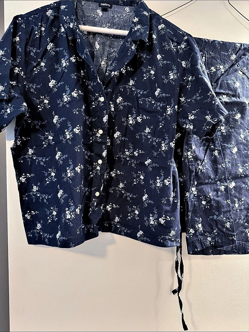 GapBody Floral pajamas in blue.   Like New